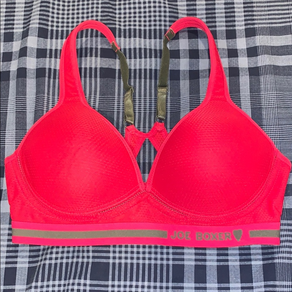 Sports bra